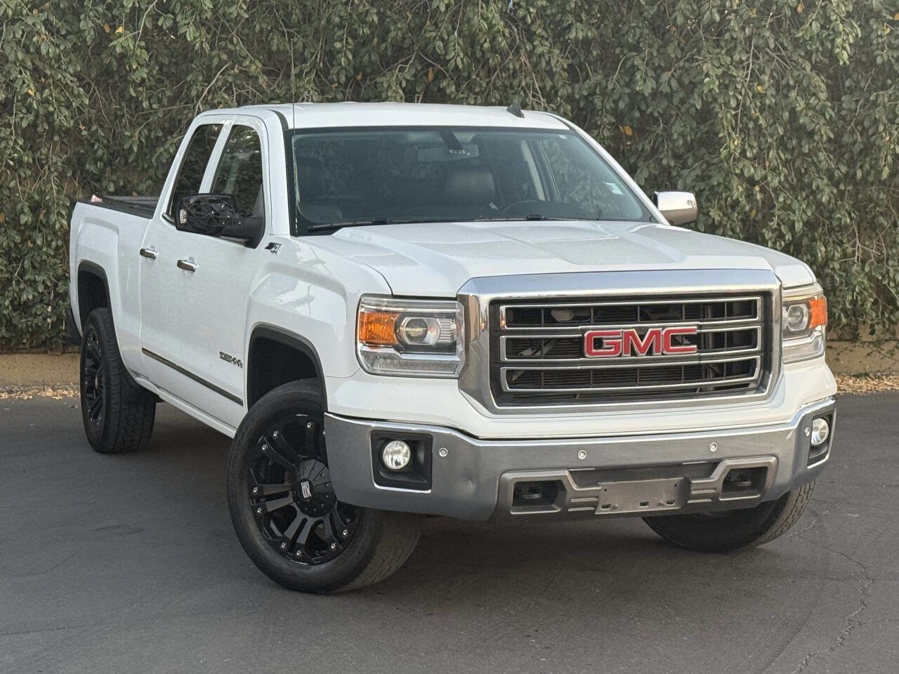 Used 2014 GMC Sierra 1500 SLT w/ SLT Preferred Package