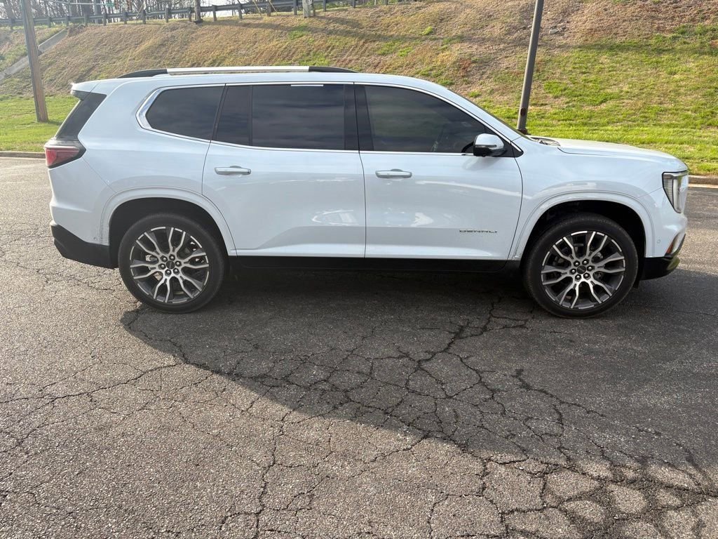 Used 2026 GMC Acadia Denali Ultimate image 8