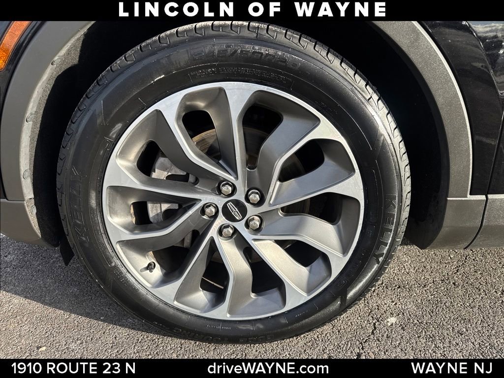 Certified 2022 Lincoln Nautilus Reserve image 22