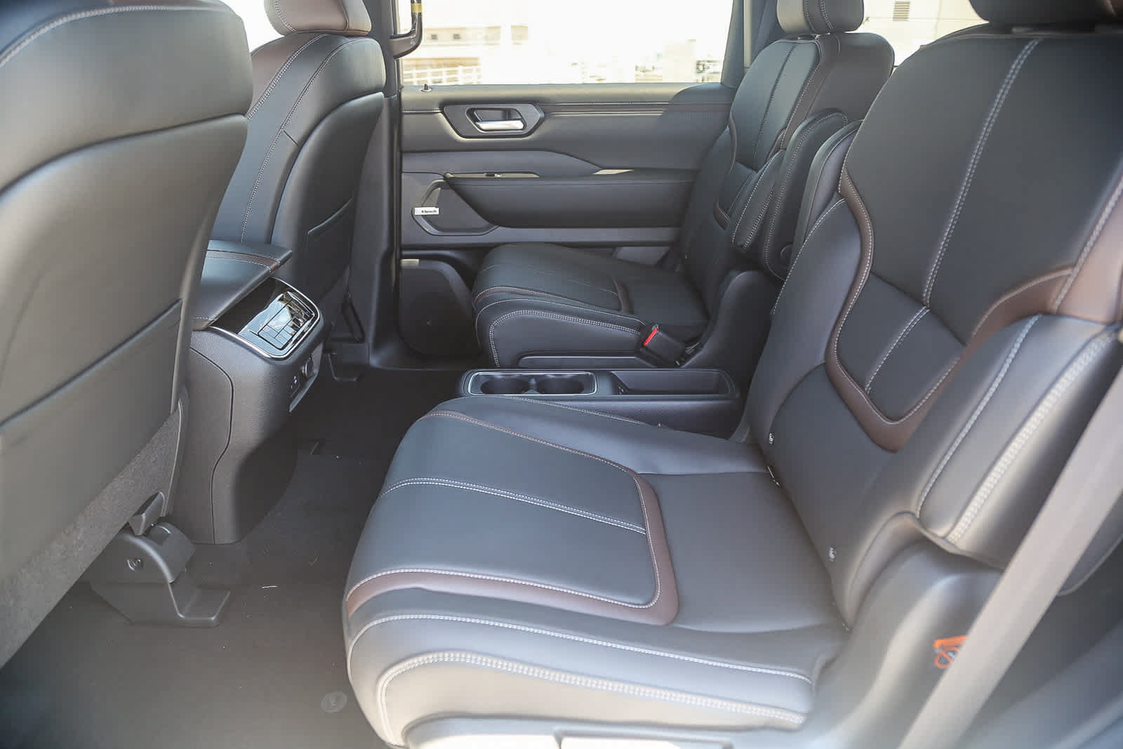 New 2026 Nissan Armada SL w/ Captain's Chari Seat Package RWD image 20