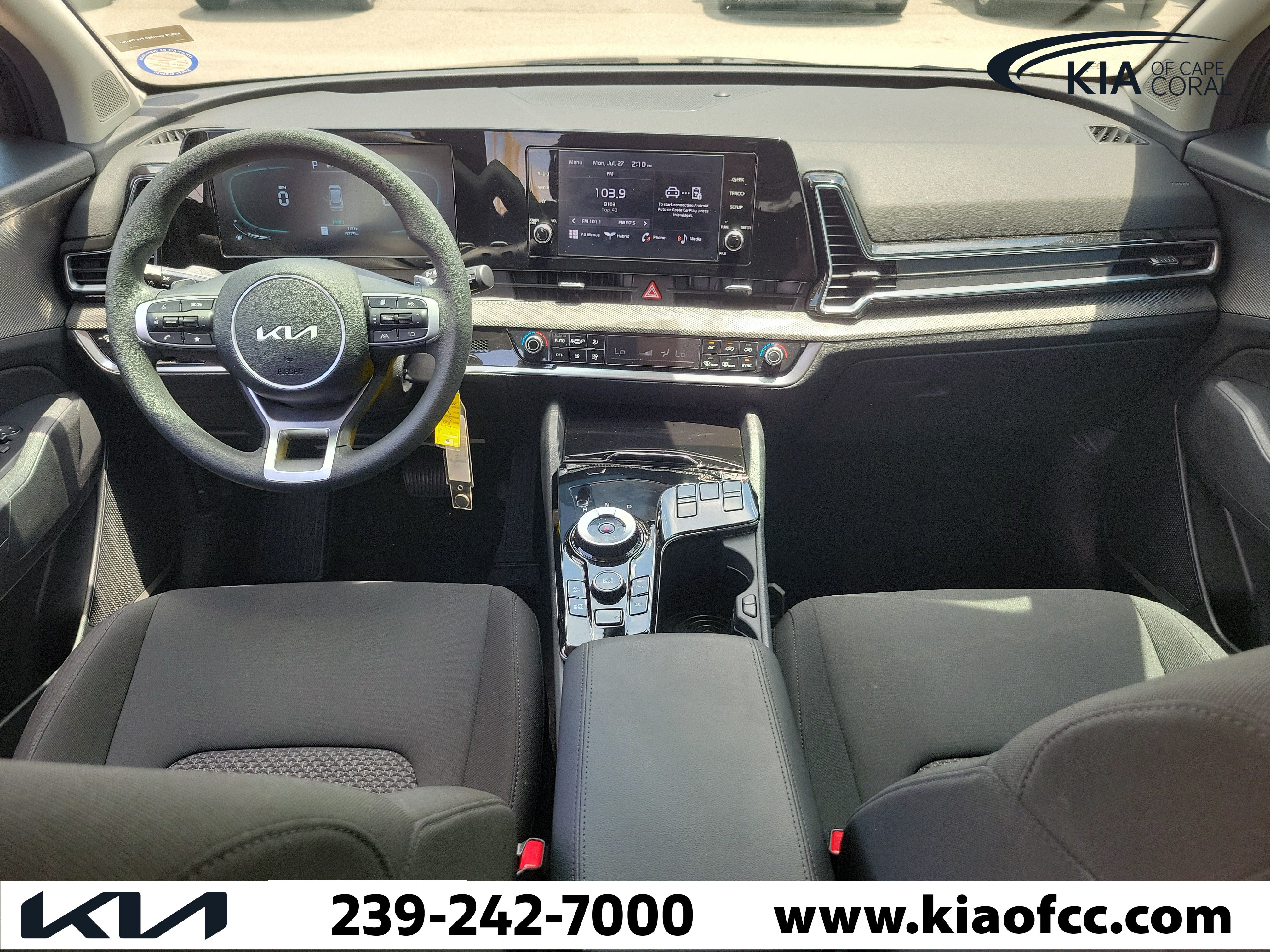 Certified 2025 Kia Sportage LX FWD image 15