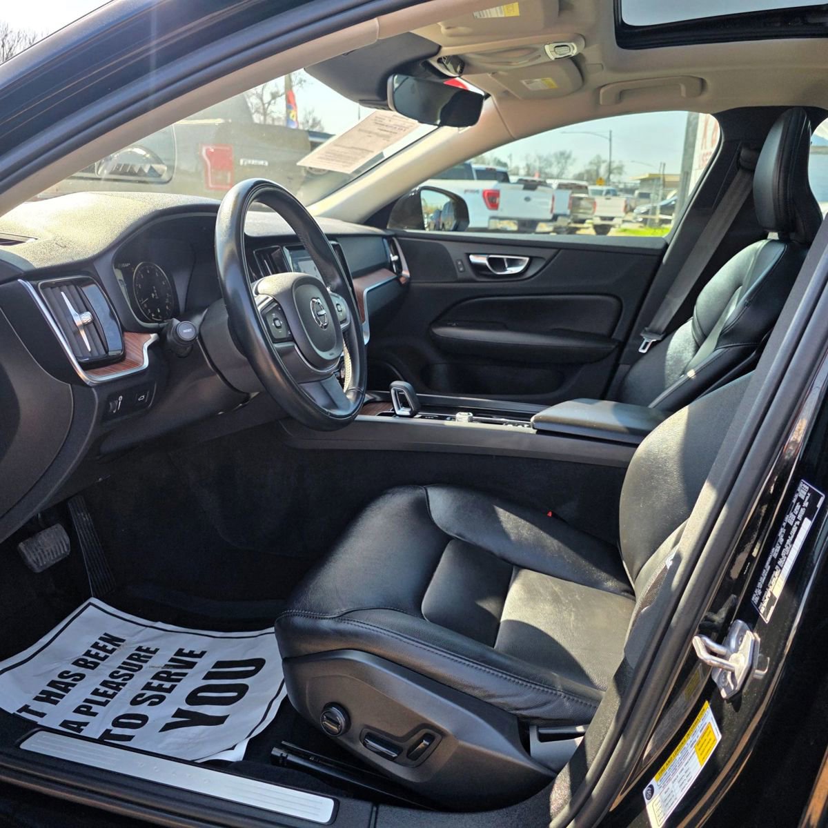 Used 2022 Volvo S60 B5 Inscription image 16