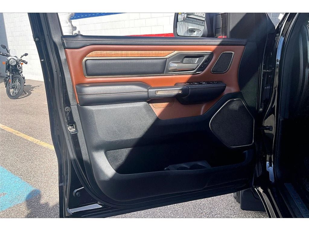 Used 2021 RAM 1500 Limited AWD/4WD image 19