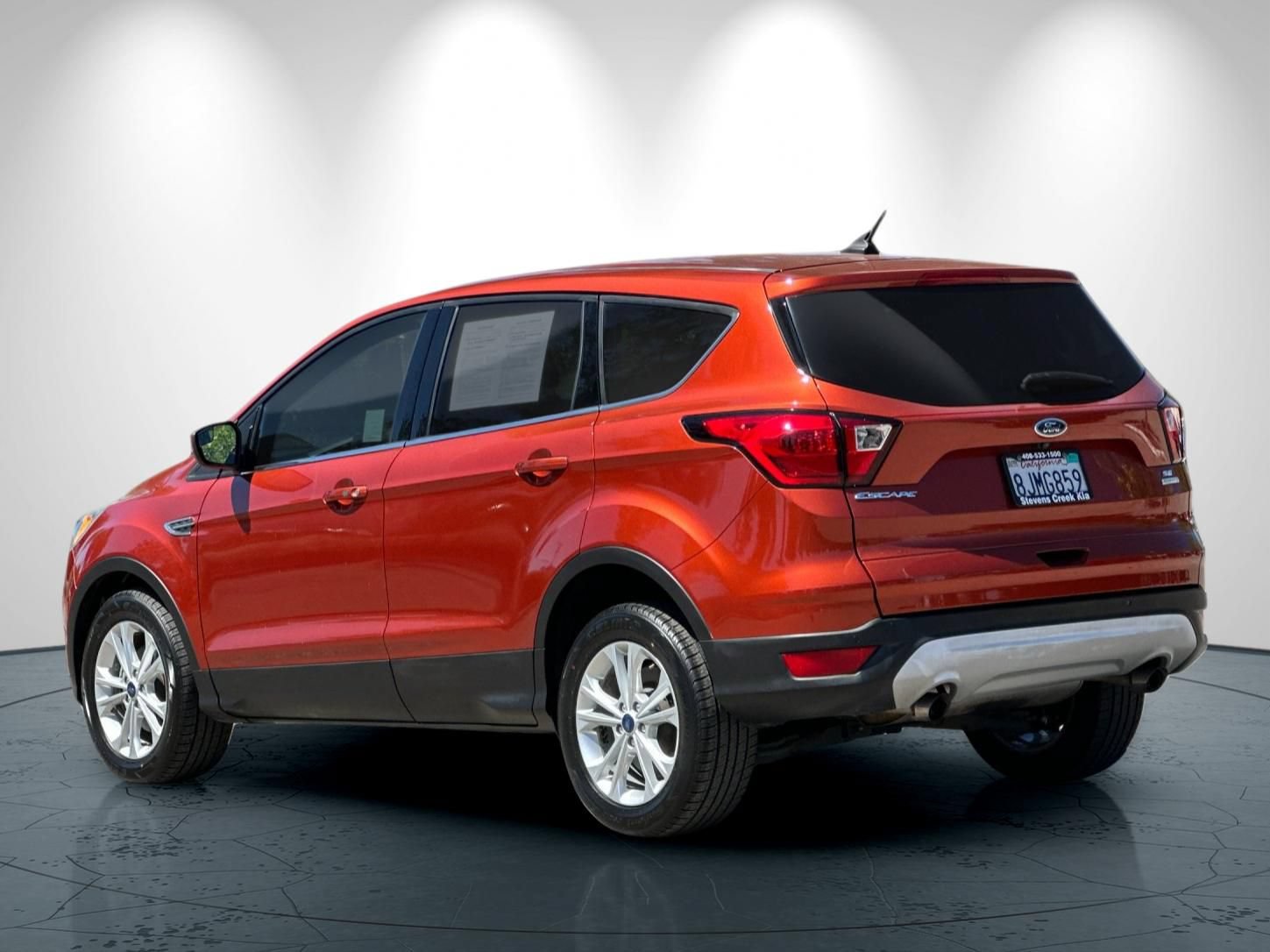 Used 2019 Ford Escape SE FWD image 6