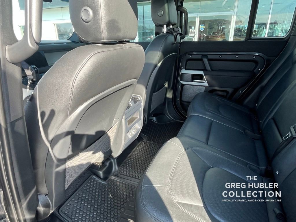 Used 2023 Land Rover Defender 110 SE image 22