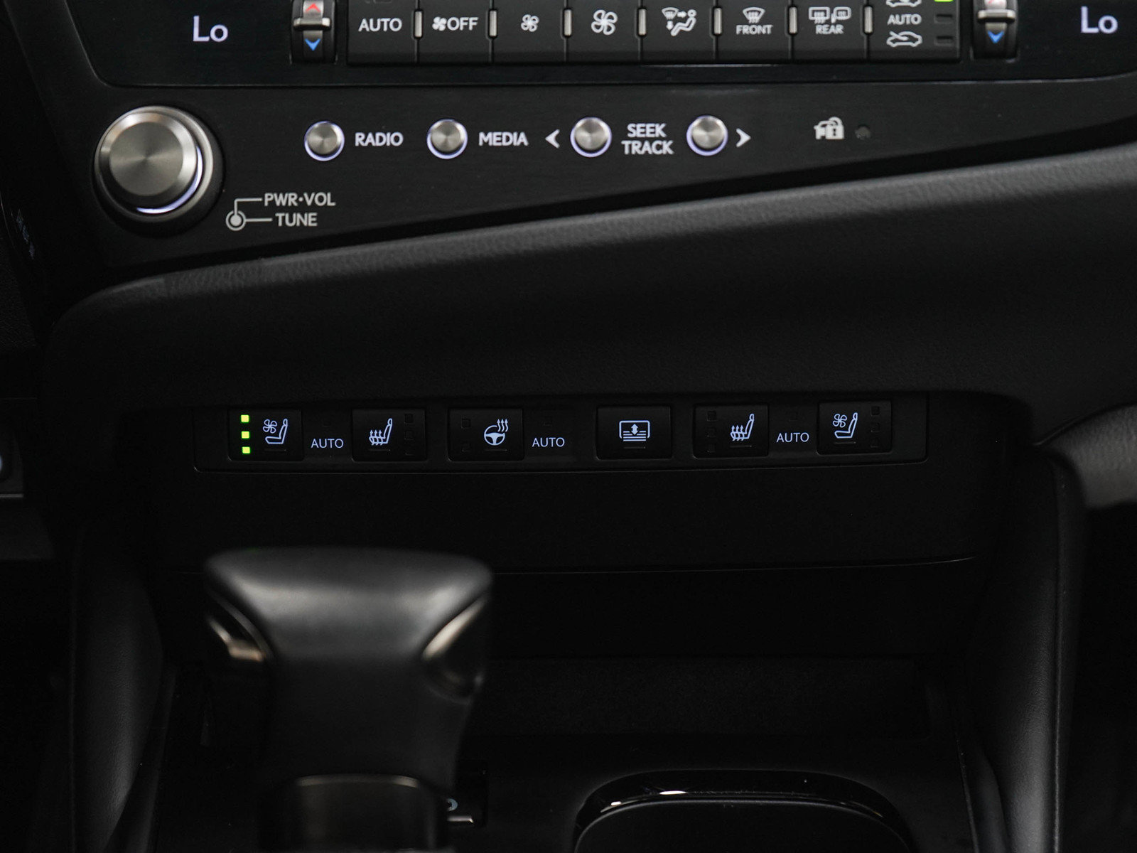 Used 2024 Lexus ES 350 w/ Accessory Package (Z1) FWD image 17