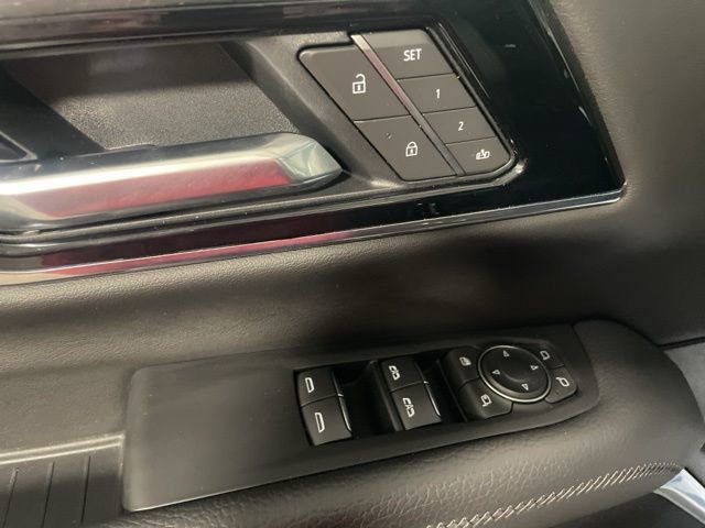 Used 2025 GMC Yukon Denali image 12