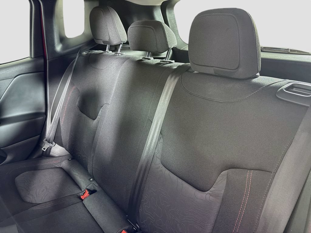 Used 2018 Jeep Renegade Trailhawk AWD/4WD image 23