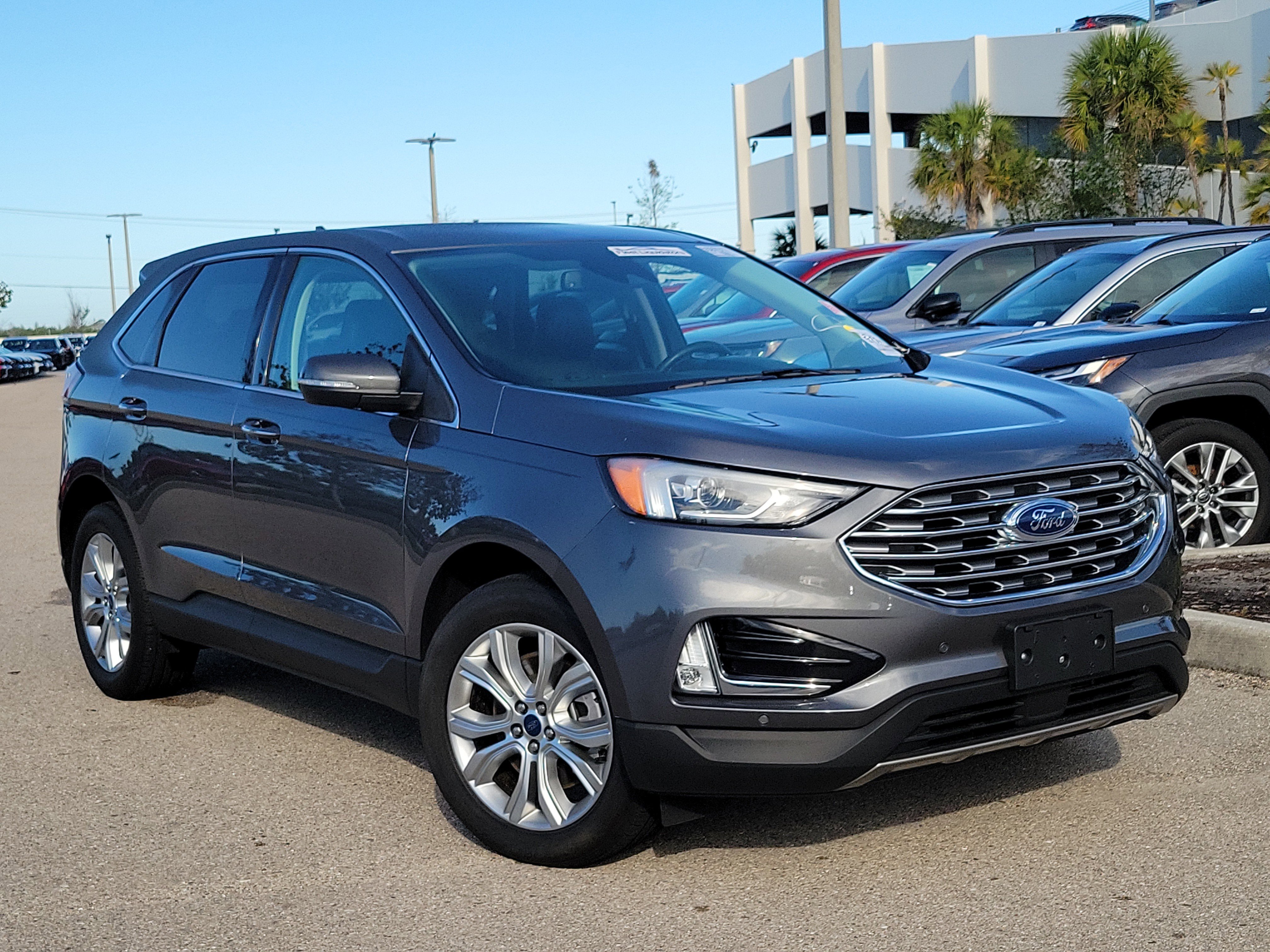 Used 2022 Ford Edge Titanium image 32