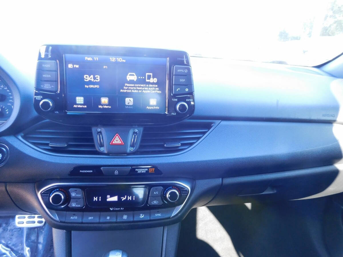 Used 2019 Hyundai Elantra GT N Line image 7