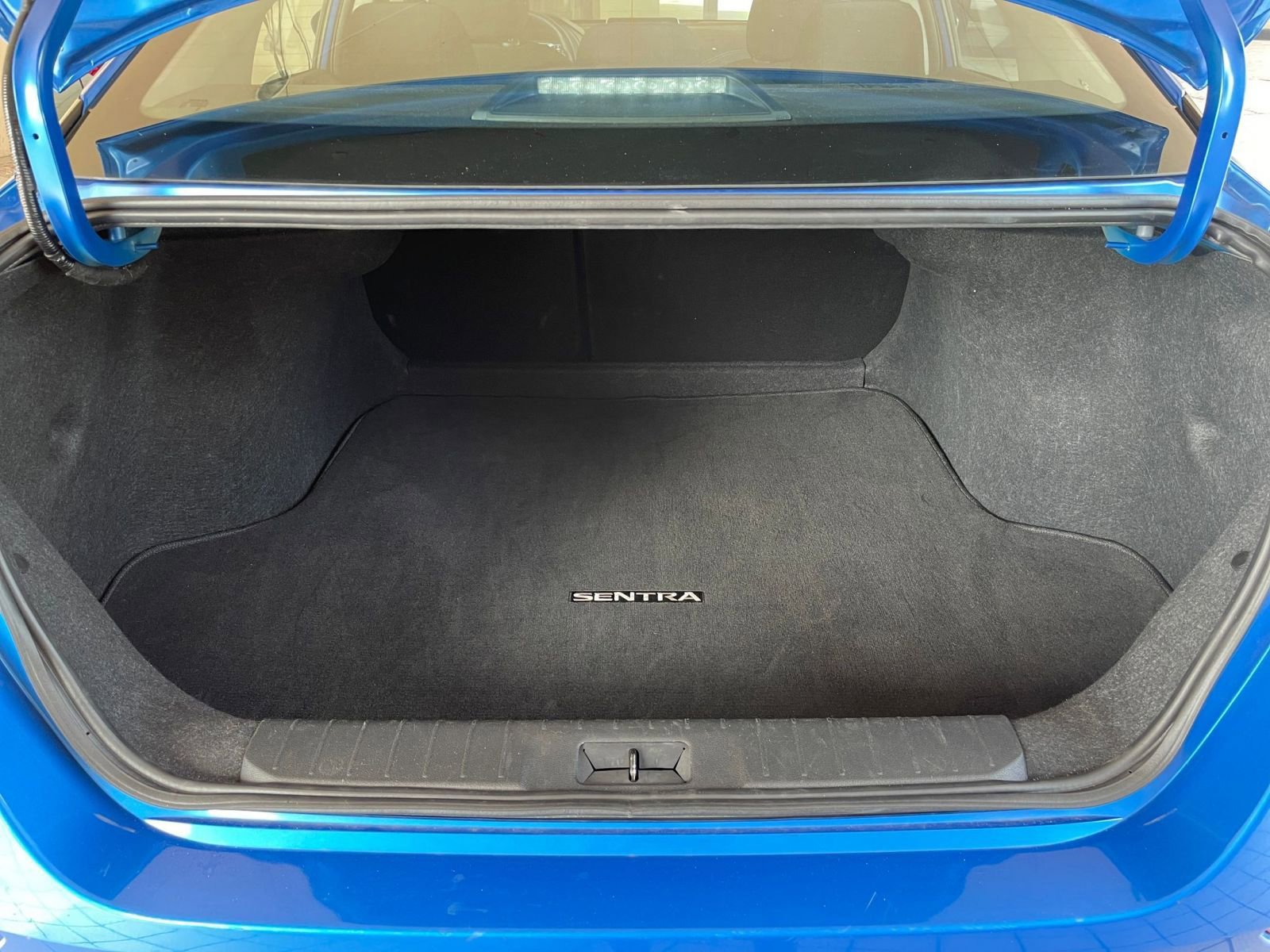 Used 2024 Nissan Sentra SV image 29