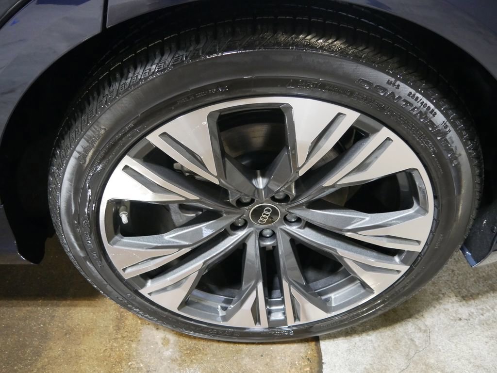 New 2026 Audi Q8 Premium Plus image 12