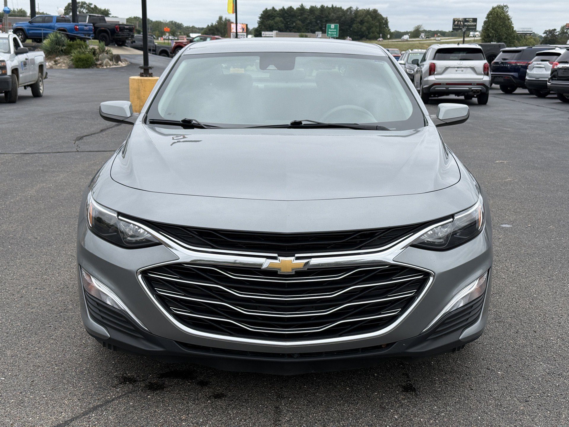 Used 2023 Chevrolet Malibu LS w/ Driver Confidence Package FWD image 3