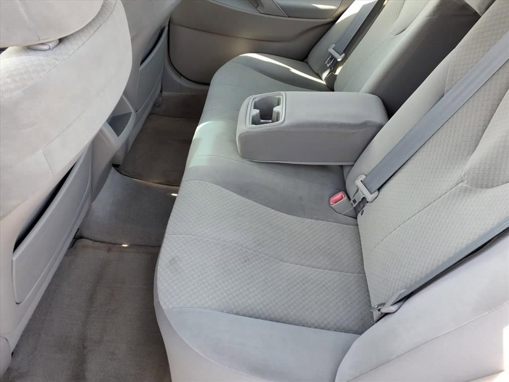 Used 2009 Toyota Camry LE image 16