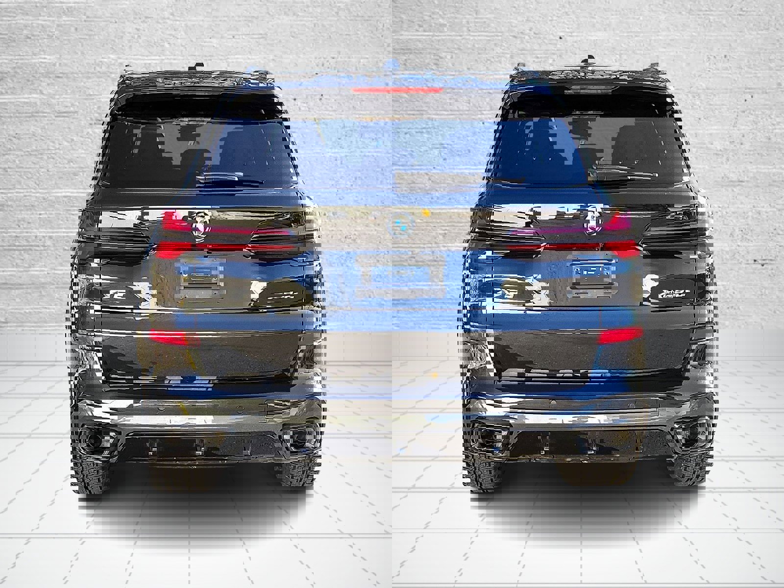 Used 2026 BMW X5 xDrive50e w/ M Sport Package image 5