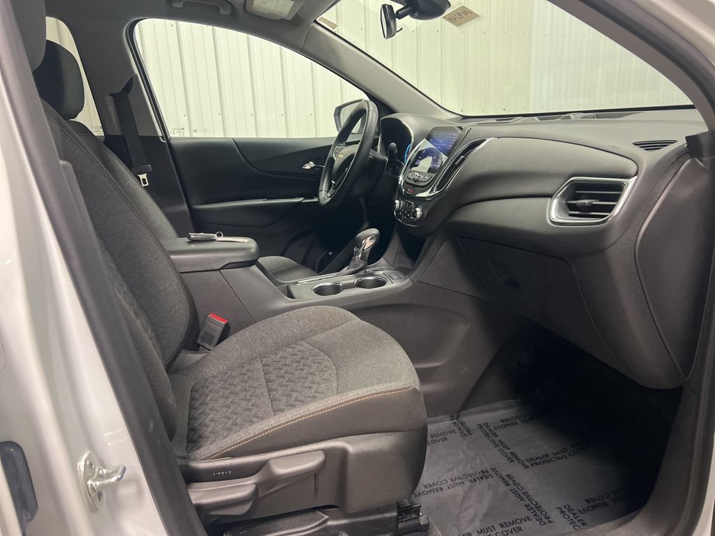 Certified 2024 Chevrolet Equinox LT AWD/4WD image 9
