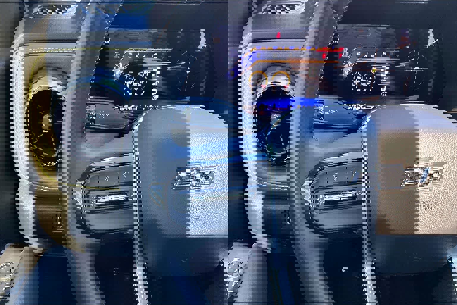 Used 2023 Chevrolet Colorado ZR2 w/ ZR2 Convenience Package III AWD/4WD image 25