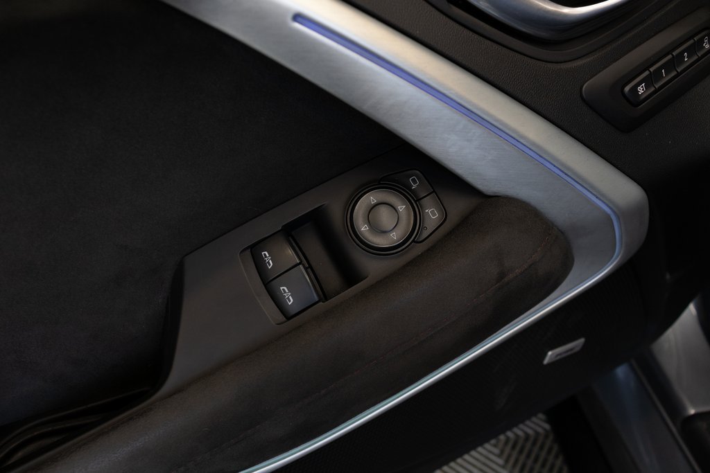 Used 2021 Chevrolet Camaro ZL1 RWD image 20