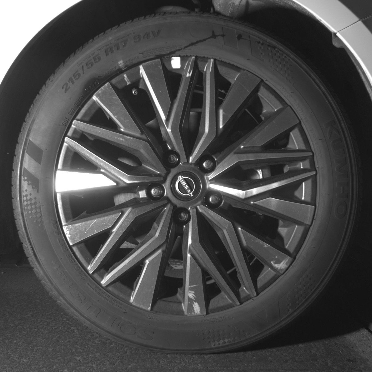 Used 2025 Nissan Altima 2.5 SV image 13