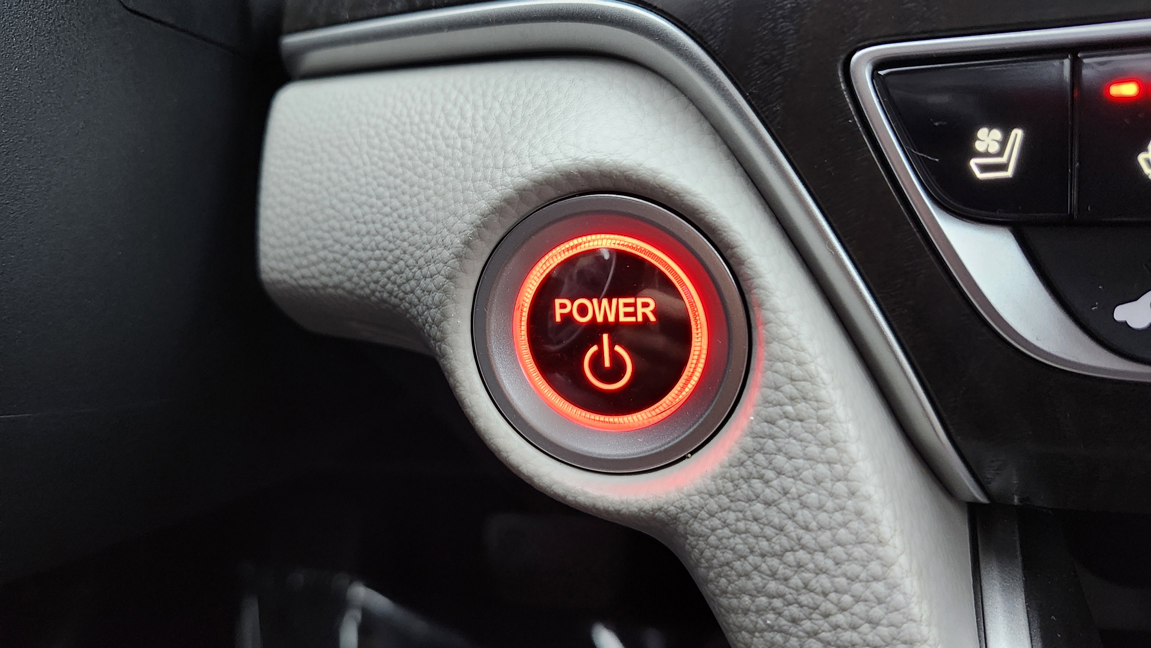 Used 2020 Honda Accord Touring image 9