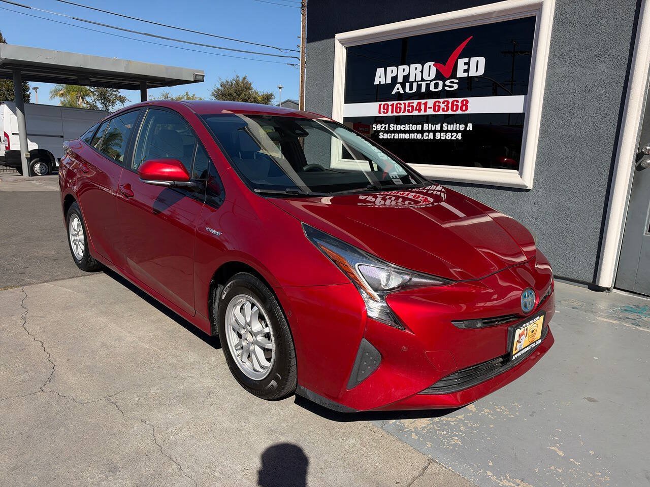 Used 2017 Toyota Prius Two w/ Prius Two Safety Plus Package FWD image 1