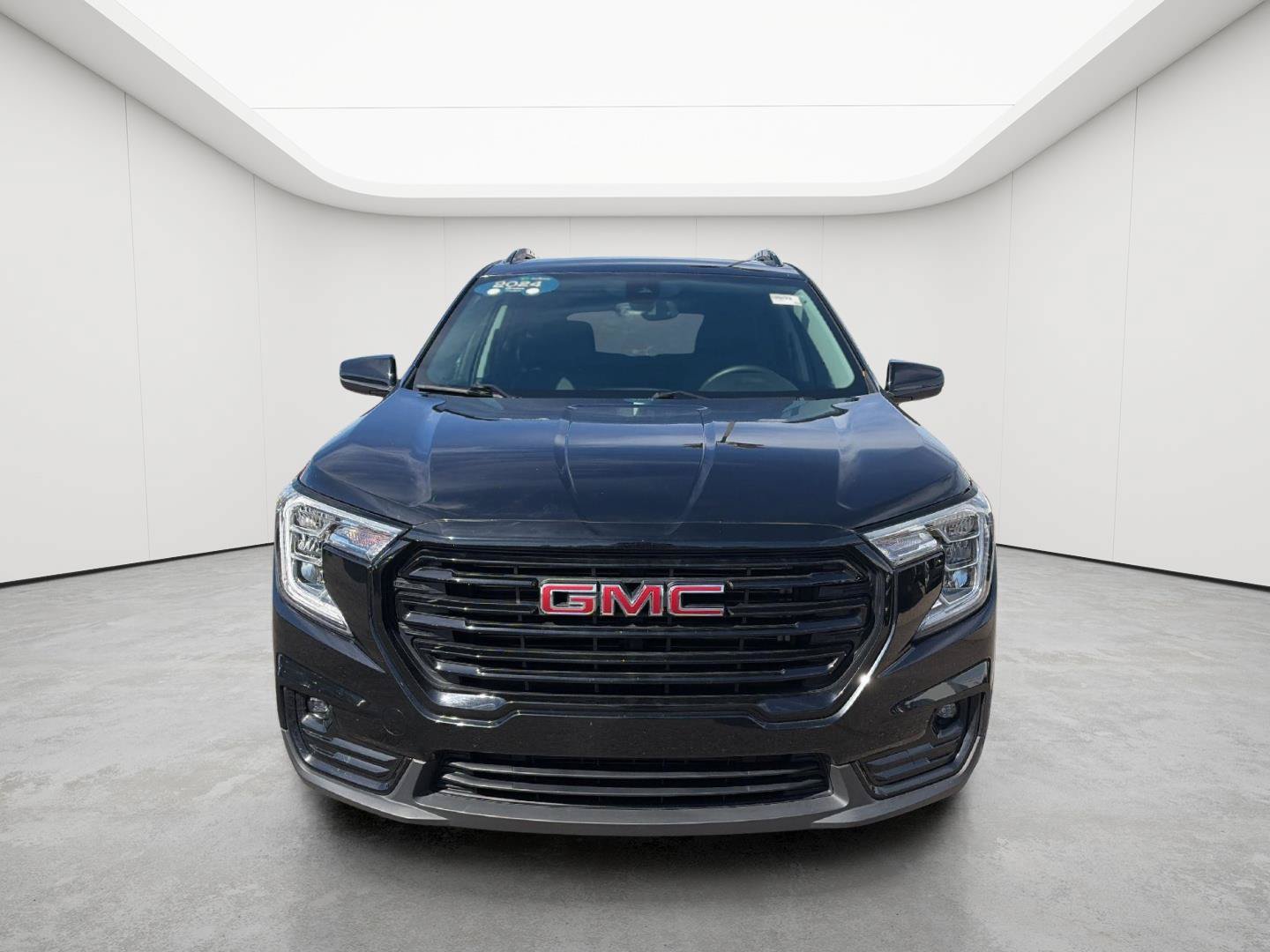Certified 2024 GMC Terrain SLT w/ Elevation Edition AWD/4WD image 2