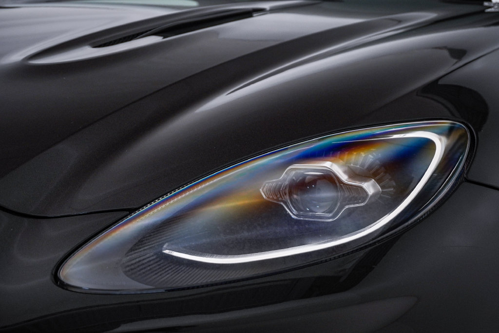 Used 2023 Aston Martin DBX AWD/4WD image 6
