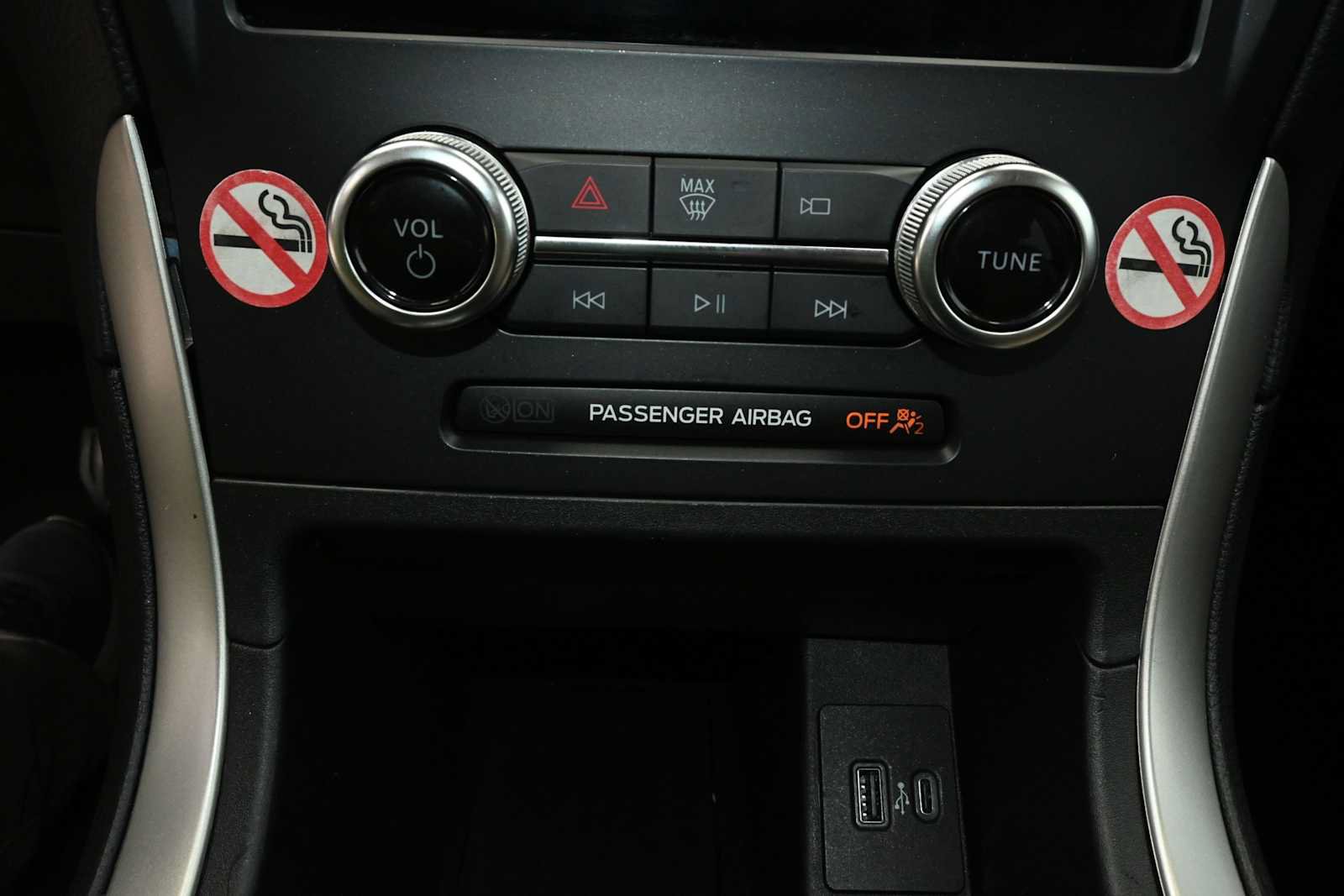 Used 2024 Ford Edge SEL AWD/4WD image 15