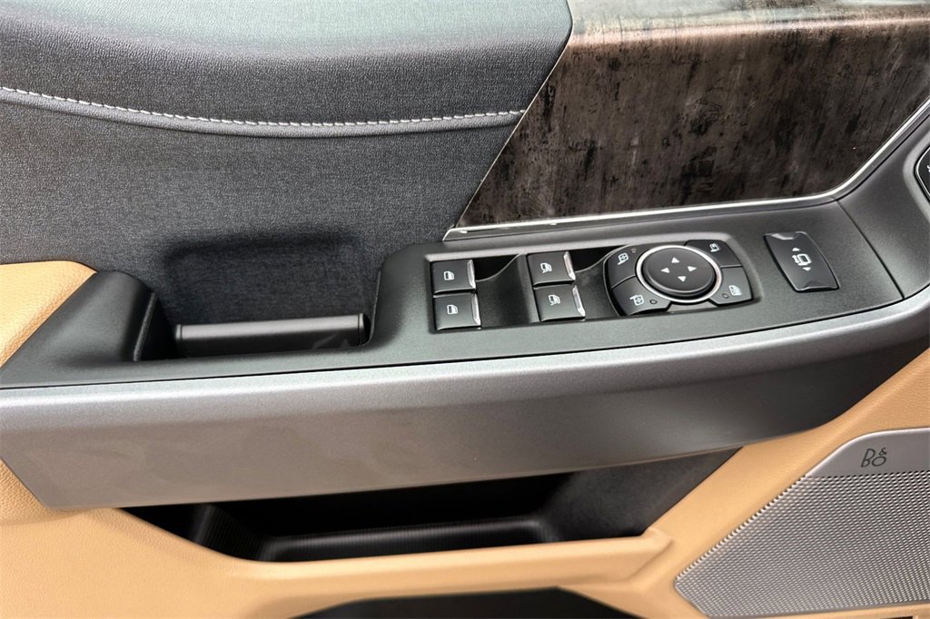 New 2025 Ford F250 Lariat w/ Lariat Ultimate Package image 8