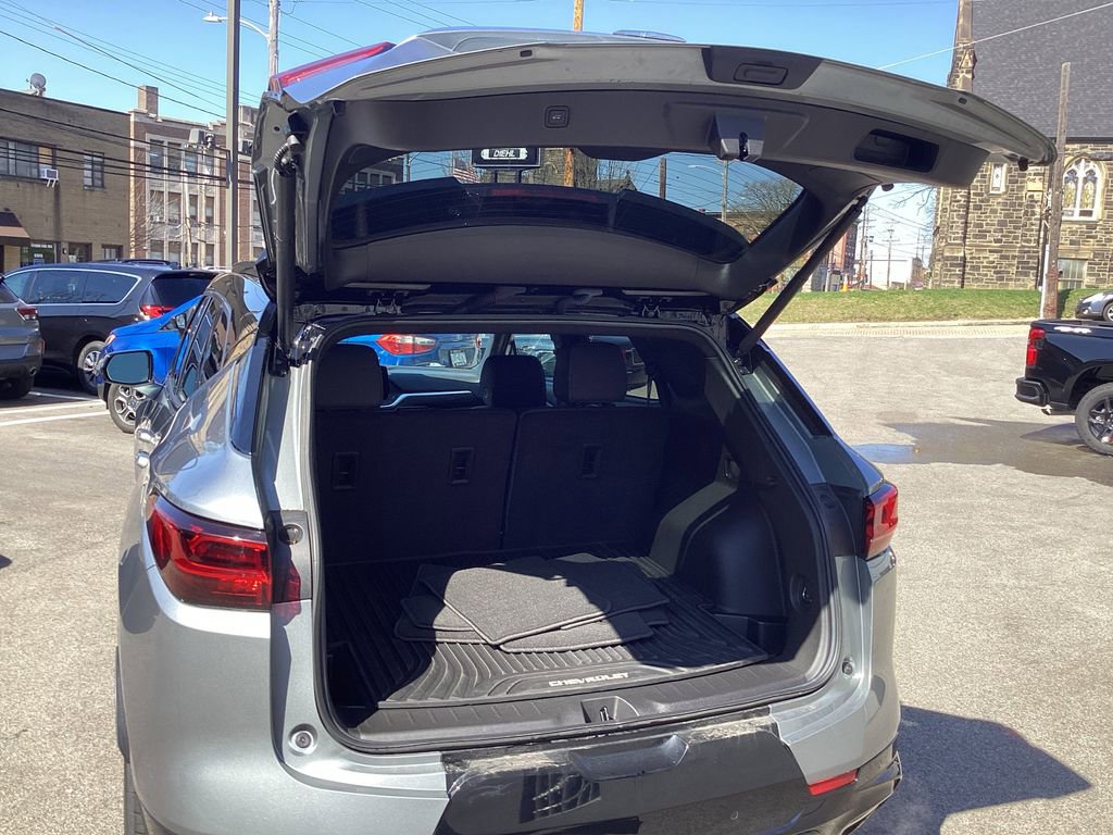 Used 2023 Chevrolet Blazer RS w/ Driver Confidence II Package image 11