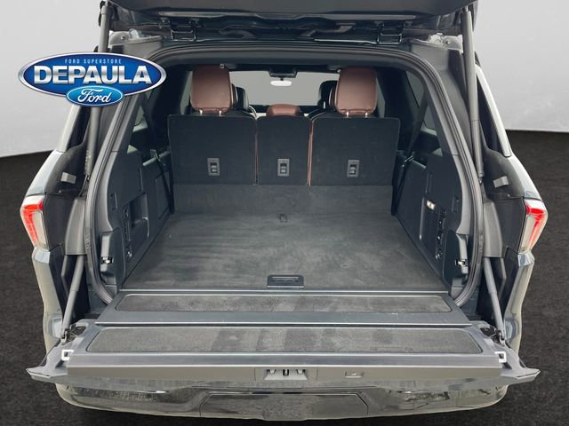 Used 2025 Lincoln Navigator L Reserve image 6