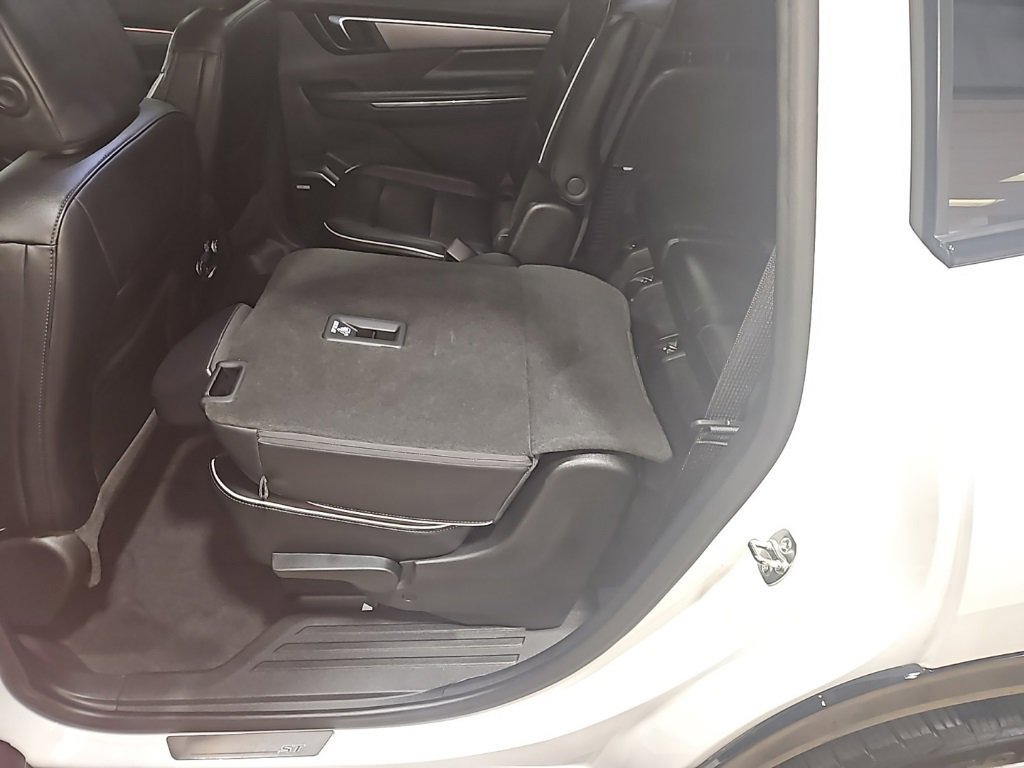 Certified 2025 Buick Enclave Sport Touring image 23