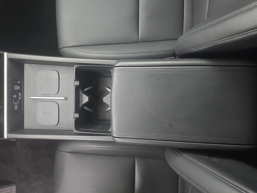 Used 2025 Hyundai Santa Fe SEL FWD image 26