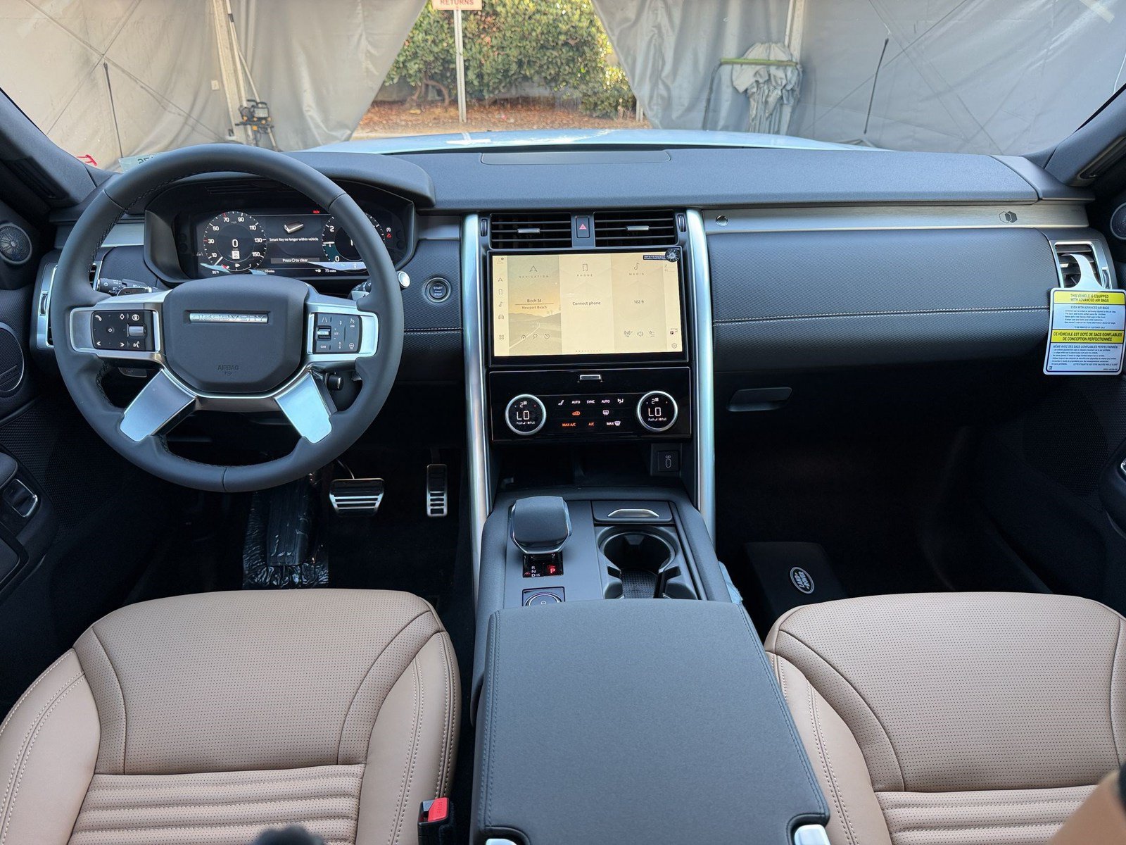 New 2026 Land Rover Discovery Limited Edition AWD/4WD image 16