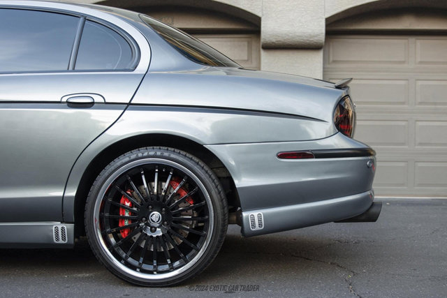 Used 2003 Jaguar S-TYPE R image 5