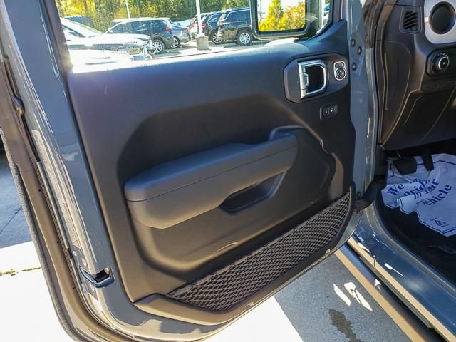 New 2026 Jeep Wrangler Sport AWD/4WD image 6