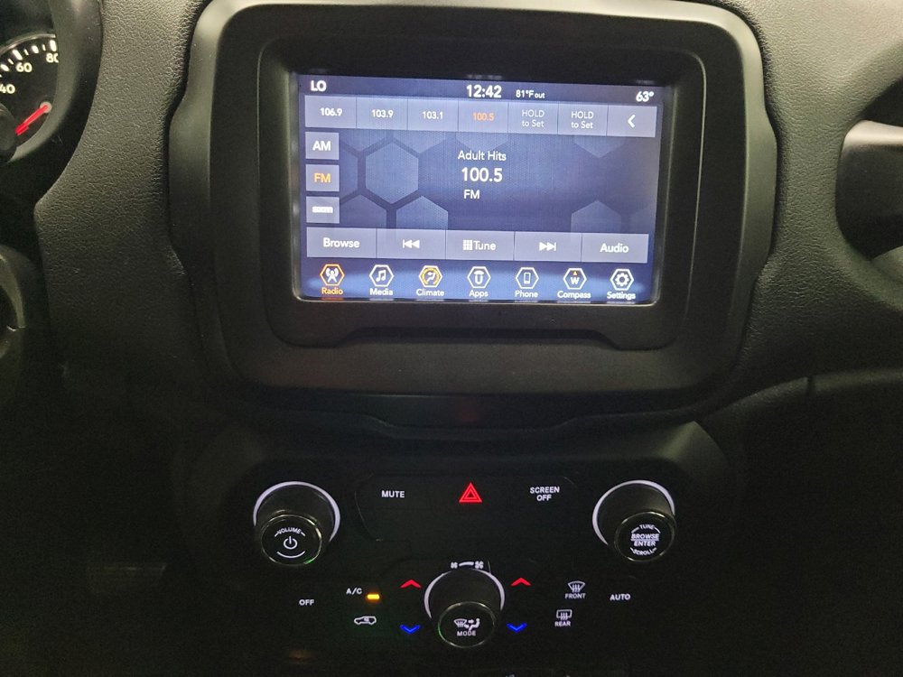 Used 2019 Jeep Renegade Latitude image 25