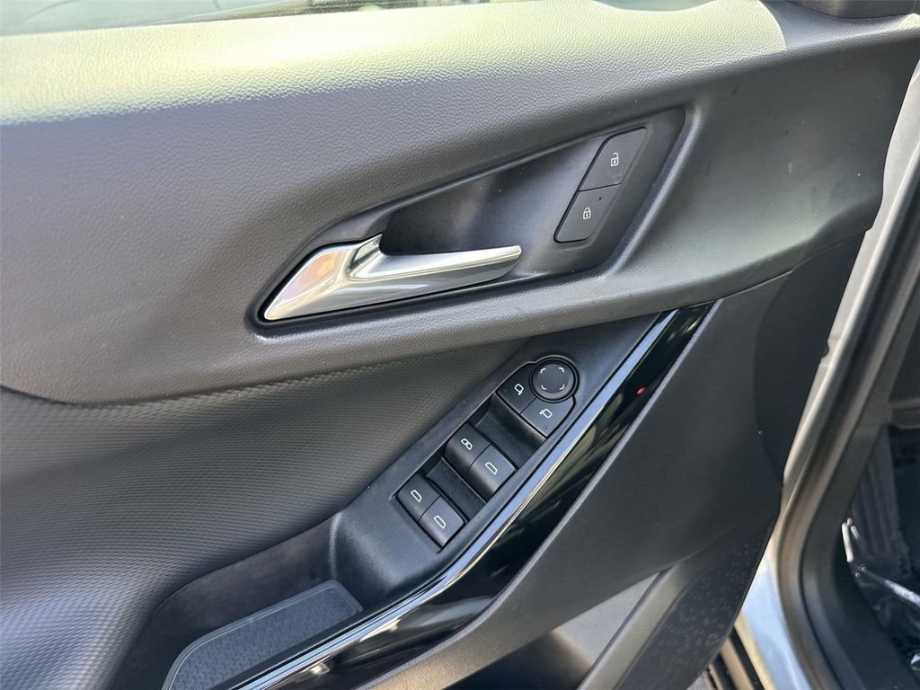 Used 2025 Chevrolet Equinox LT image 21
