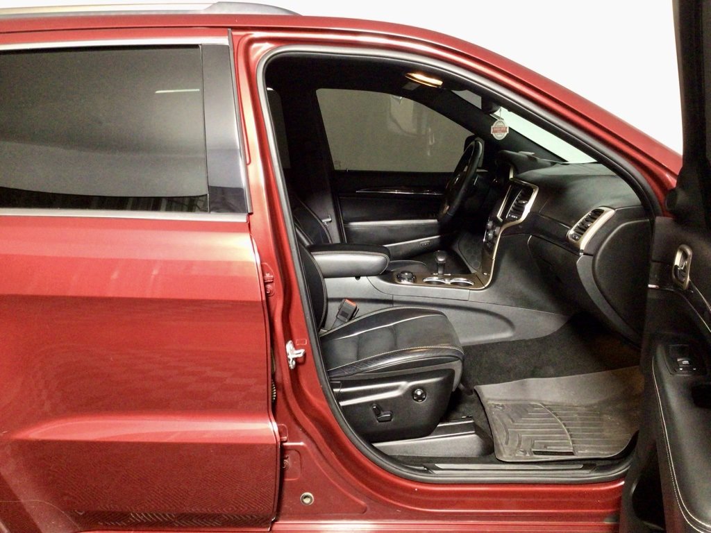 Used 2014 Jeep Grand Cherokee Overland image 35