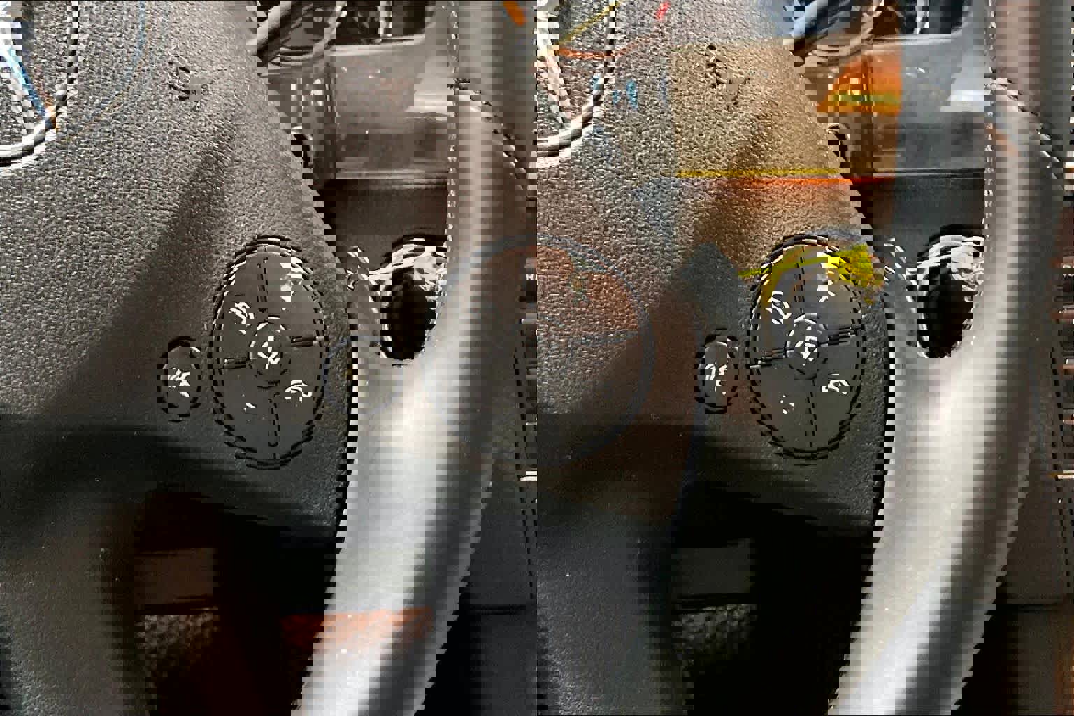 Used 2010 Mercedes-Benz E 350 4MATIC Sedan image 25