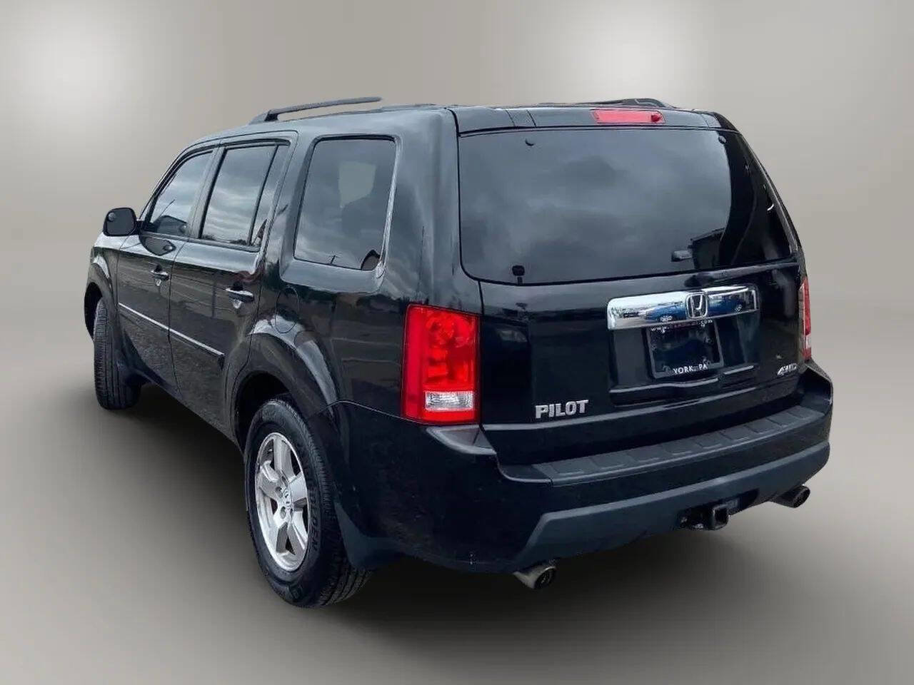 Used 2010 Honda Pilot EX-L image 4