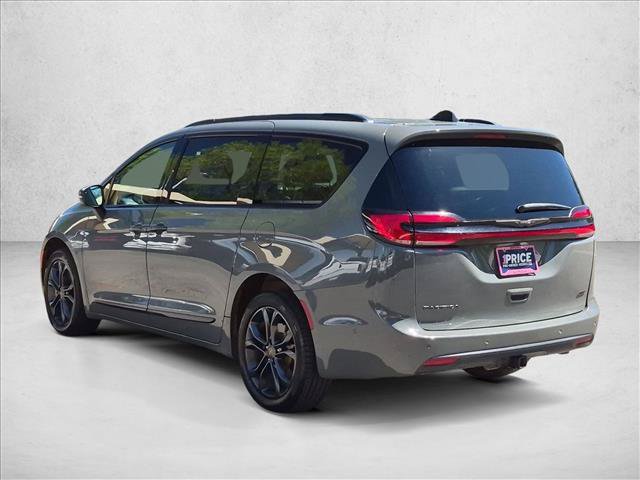 Used 2023 Chrysler Pacifica Touring-L w/ Road Tripper Package AWD/4WD image 8
