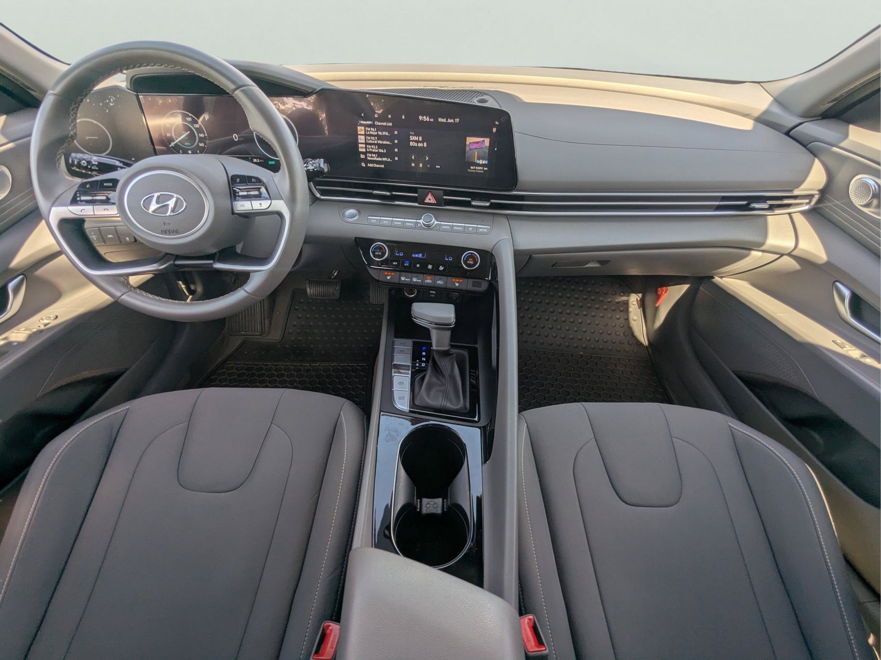 Certified 2023 Hyundai Elantra SEL w/ Convenience Package FWD image 11
