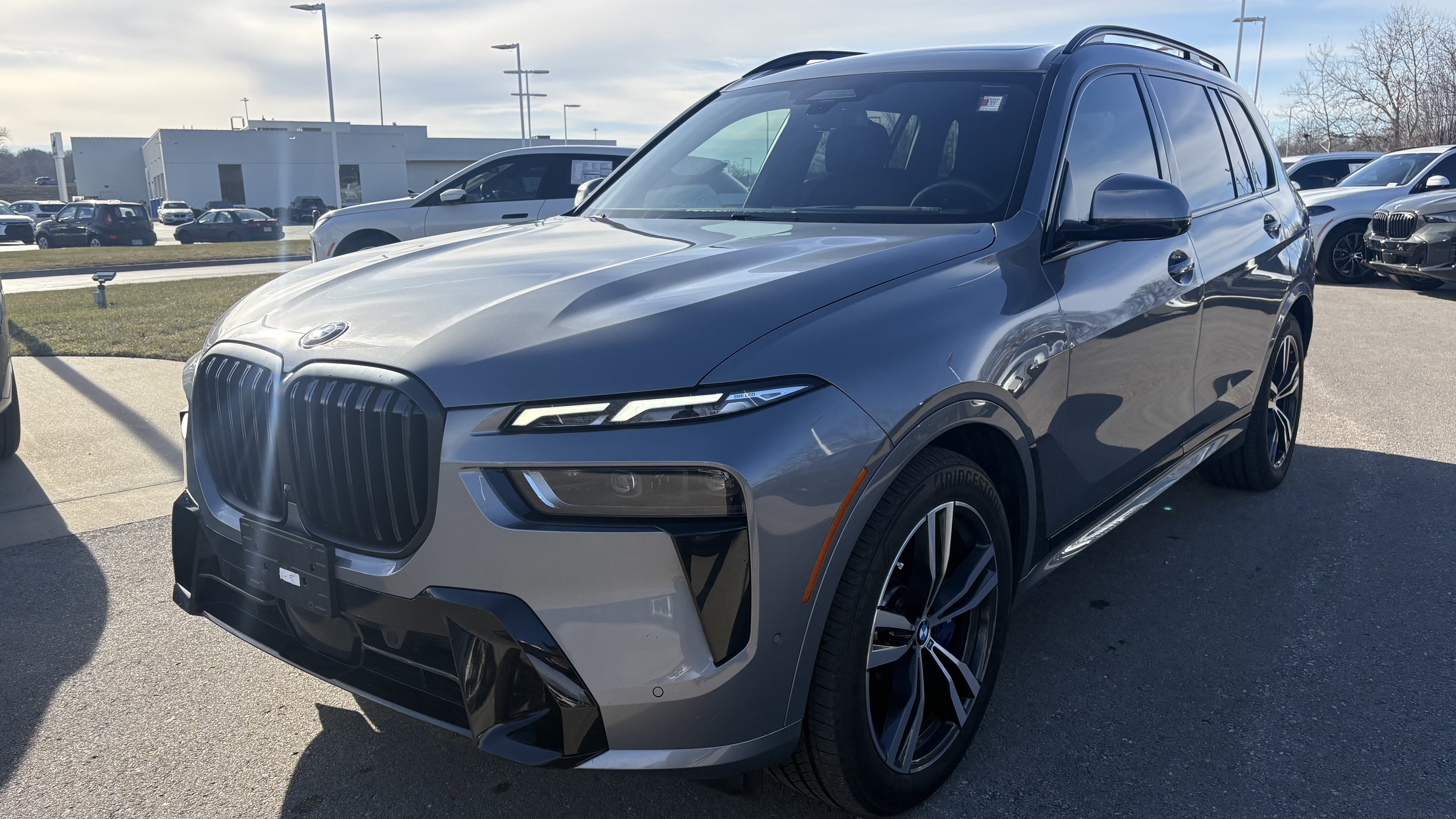 Used 2024 BMW X7 xDrive40i w/ M Sport Package image 5