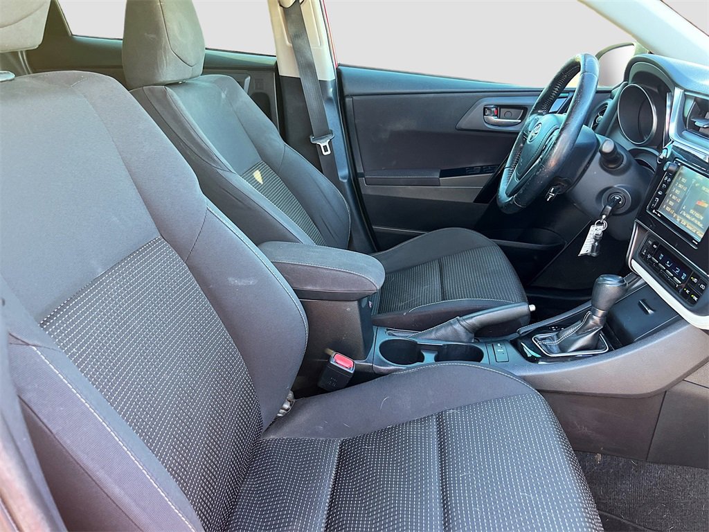 Used 2017 Toyota Corolla iM image 25