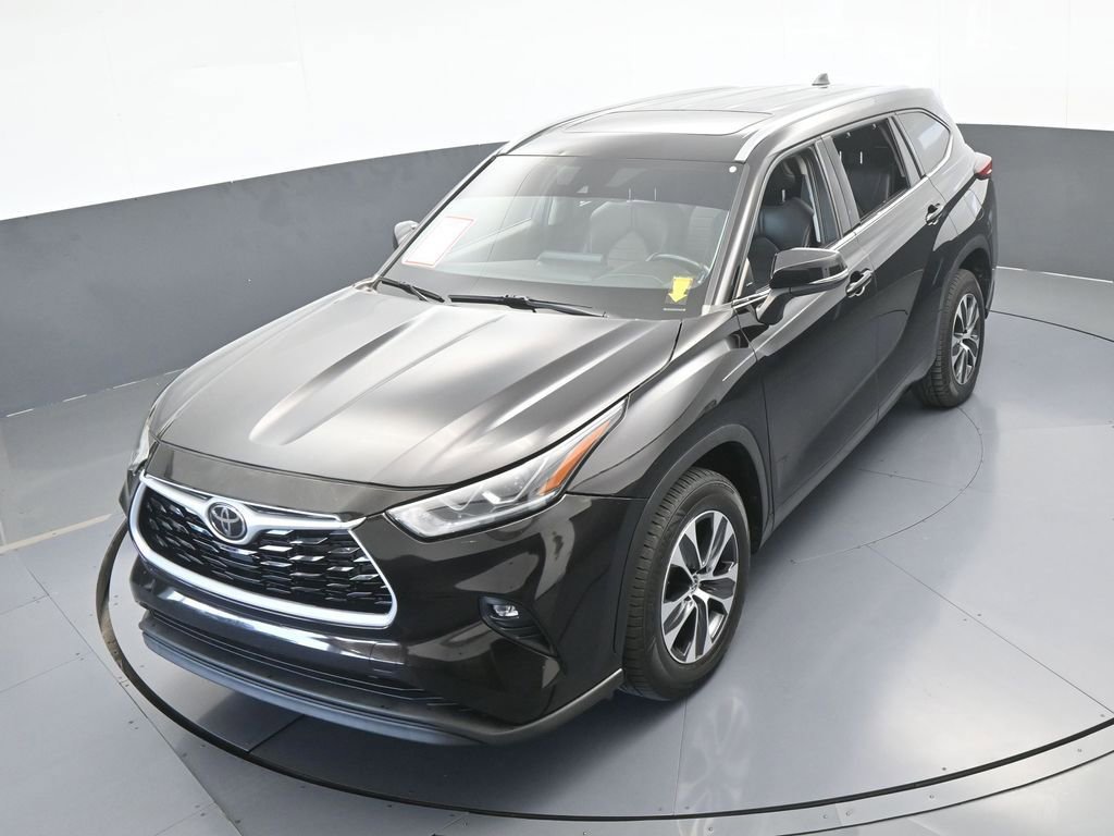Used 2021 Toyota Highlander XLE image 45