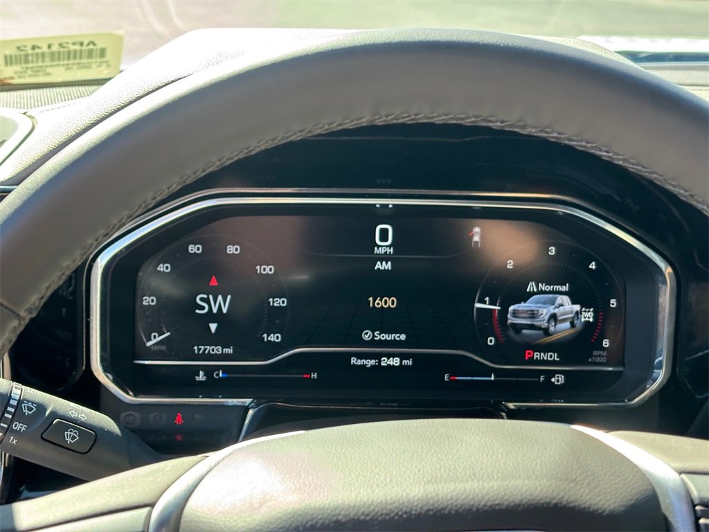 Used 2024 GMC Sierra 1500 SLE w/ X31 Off-Road Package image 18