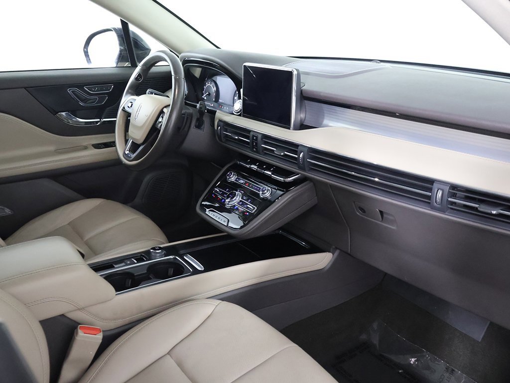 Used 2020 Lincoln Corsair AWD w/ Premium Package image 29