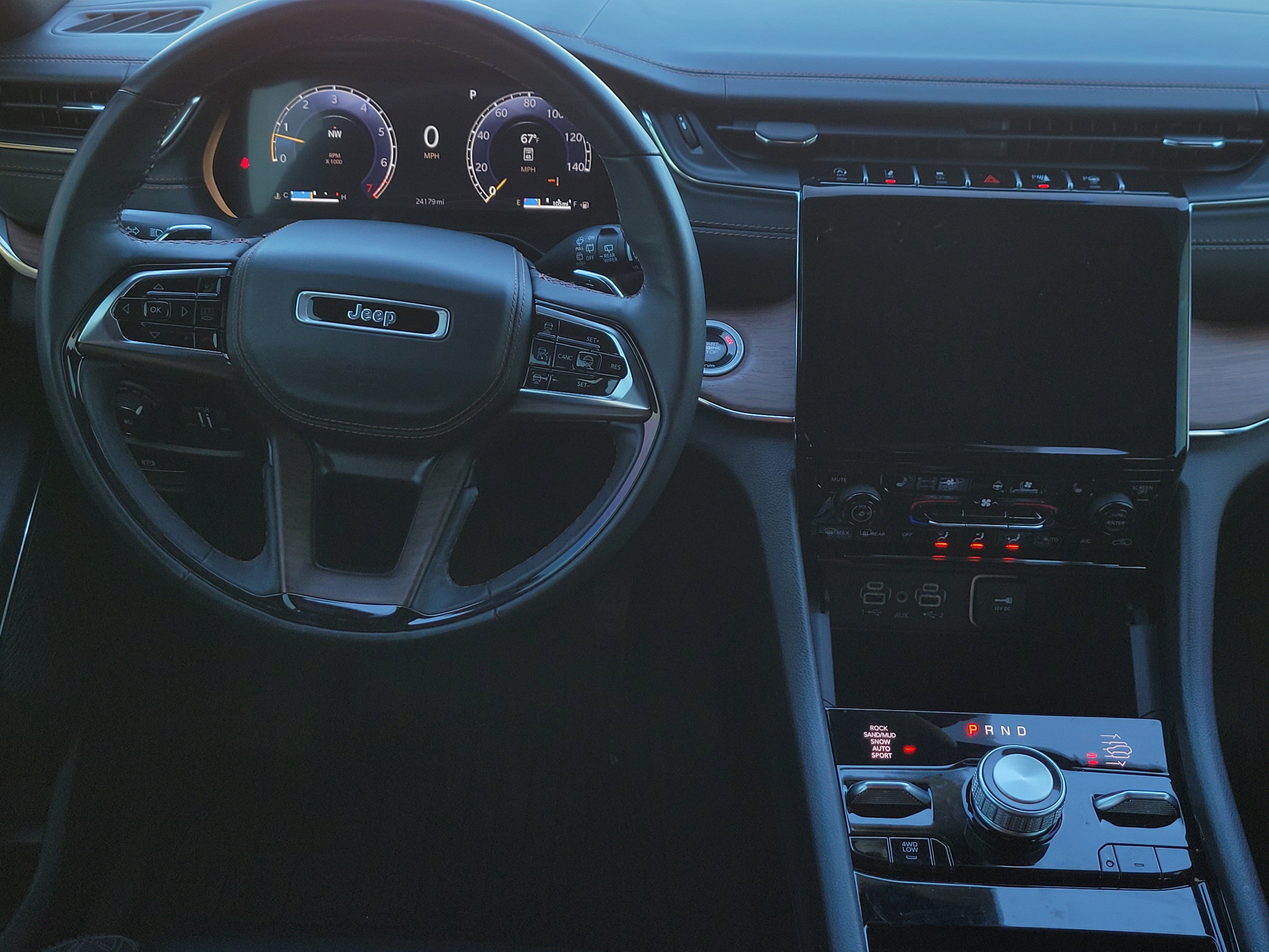 Used 2024 Jeep Grand Cherokee L Summit w/ High Altitude Package image 13