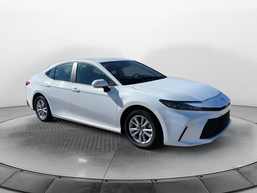Used 2025 Toyota Camry LE FWD image 3